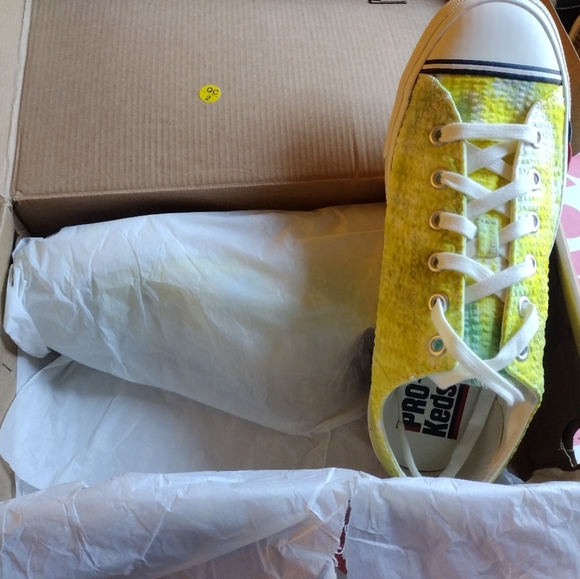 Pro-Keds sneakers - Picture 3 of 4